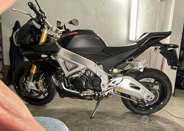 Aprilia Tuono V4 1000 APRC