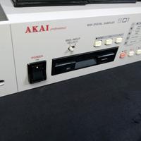 campionatore akai S01