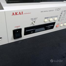 campionatore akai S01