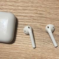 Apple AirPods