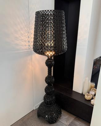 Lampada Kabuki nera 166 cm - imitazione Kartell