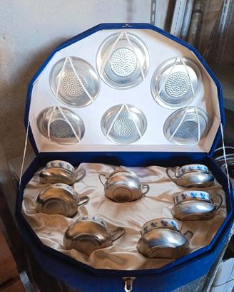 set vintage tazze in porcellana e peltro 