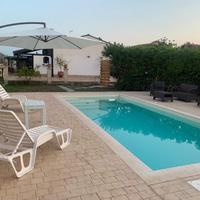 Villetta con piscina a 300 mt dal mare