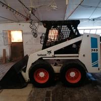 Bobcat 743 caricatore