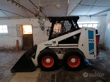 Bobcat 743 caricatore