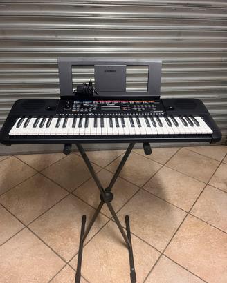 Tastiera Yamaha Psr e263