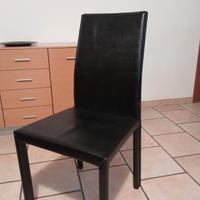 4 sedie nere in ecopelle per salotto