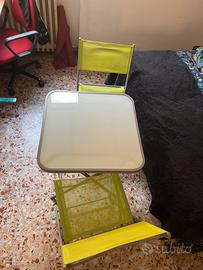 Tavolo e sedie terrazzo