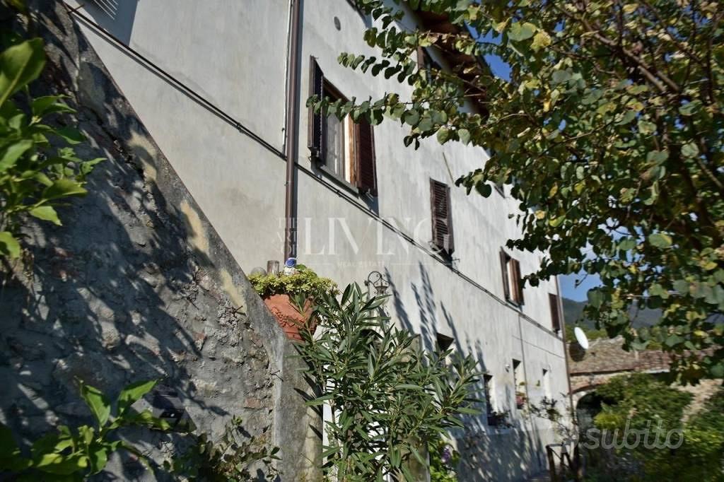 Rustico / Casale di 230 m² con più di 5 locali e b - Vista 5