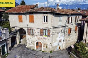 Rustico / Casale di 150 m² con 4 locali a Toscolan