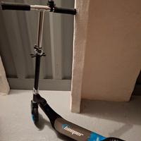 Monopattino Beeper manuale pieghevole accessoriato