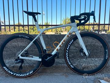 Madone slr 7 gen 8