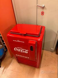 ghiacciaia della coca cola vintage