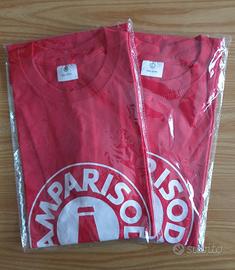 set magliette e oggetti di brand vari +omaggio 