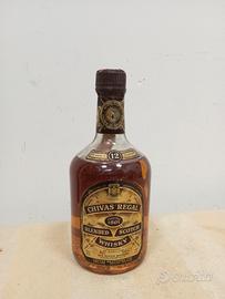chicas regal whisky
