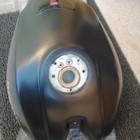 Serbatoio in plastica ducati monster 620 ie 2005