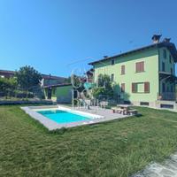 Casa semi indipendente con piscina