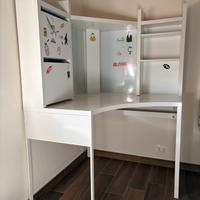Scrivania angolare Ikea