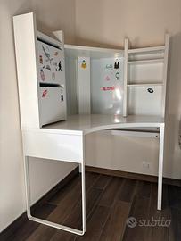 Scrivania angolare Ikea