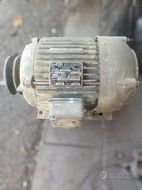 Motore Elettrico Trifase FINI Bologna 3 CV 2.2 kW 