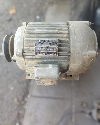 Motore Elettrico Trifase FINI Bologna 3 CV 2.2 kW 