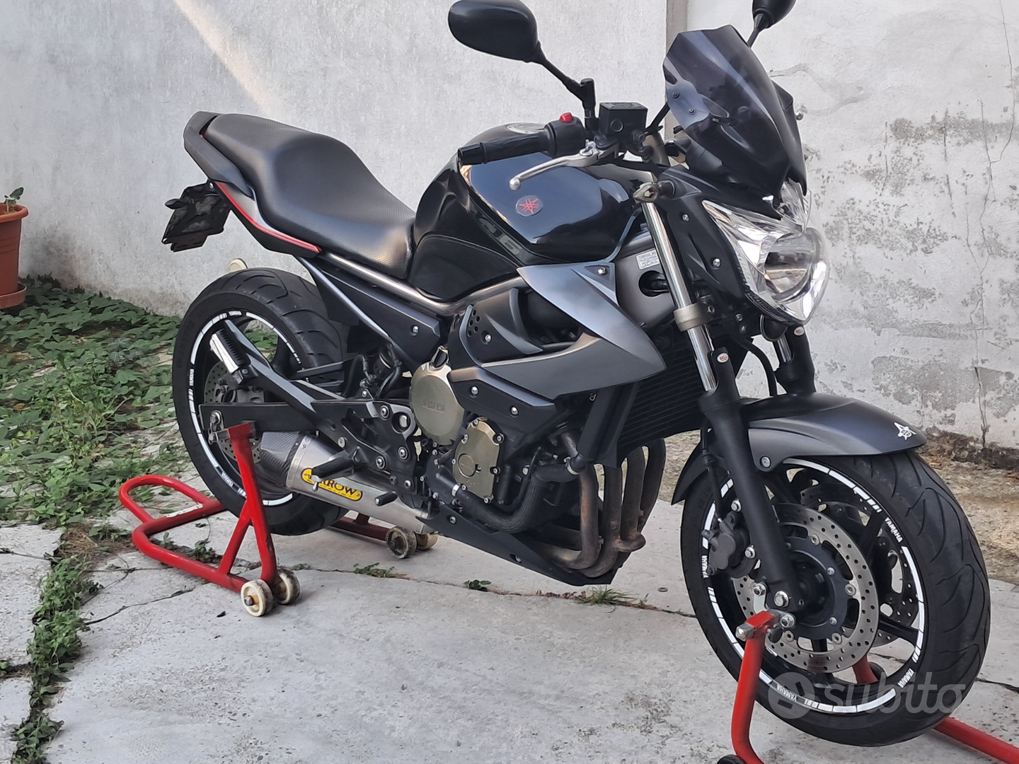 Vendo Yamaha Xj Xj6 Depotenziata Usata Yamaha Xj6 600 Moto E