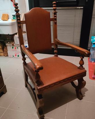 Poltrona Stile Trono - legno massello - vintage
