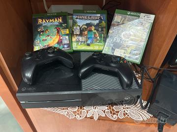 Xbox one+ 2 joystik +giochi