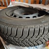 Gomme invernali con cerchi Peugeot 