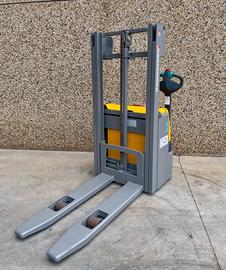 Transpallet elettrico a colonna JUNGHEINRICH EJC 2