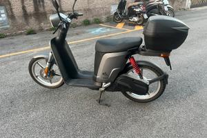 Askoll S2 - 10/20224 - 3500Km - garanzia 6 anni +