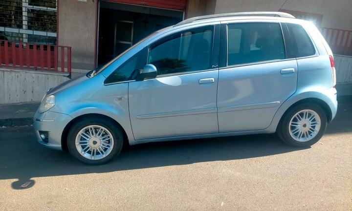 Lancia MUSA 1.3 Mjt 95 CV Platinum