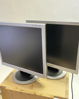 2 MONITOR PER PC