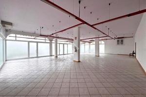 NEGOZIO A CASALSERUGO