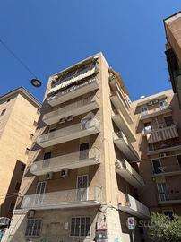 4 LOCALI A BARI