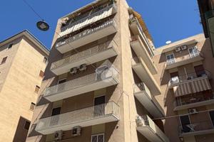 4 LOCALI A BARI