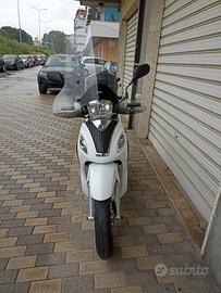 Sim symphony 125 8800 Km Tel 3272043210