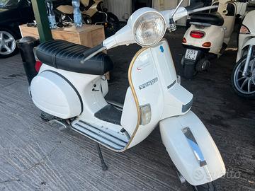 Vespa 125 arcobaleno