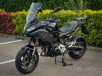 BMW F900XR TRIPLE BLACK GARANZIA