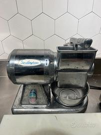 Grattuggia per formaggi