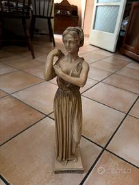 Statuette in resina