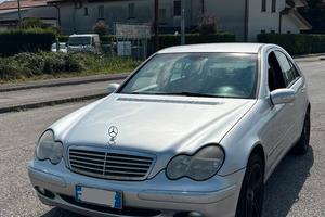 Mercedes C200