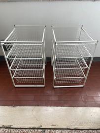 Cassettiera in metallo Ikea a quattro cassetti