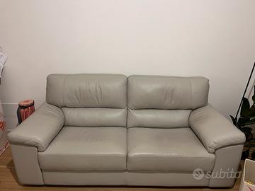 Divano poltronesofà grigio chiaro