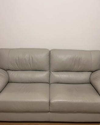 Divano poltronesofà grigio chiaro