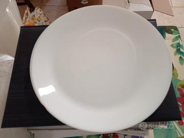 piatti posate bicchieri 