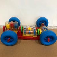 Isotta Quercetti macchinina