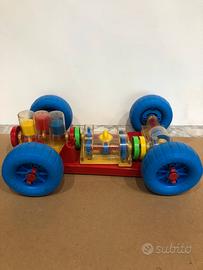 Isotta Quercetti macchinina