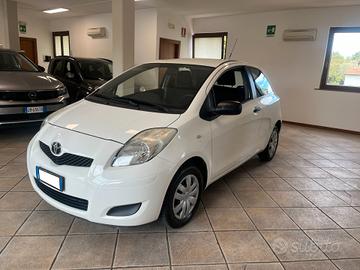 Toyota Yaris 1.0 3 porte