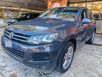 Volkswagen Touareg 3.0 TDI 245 CV tiptronic BlueMo